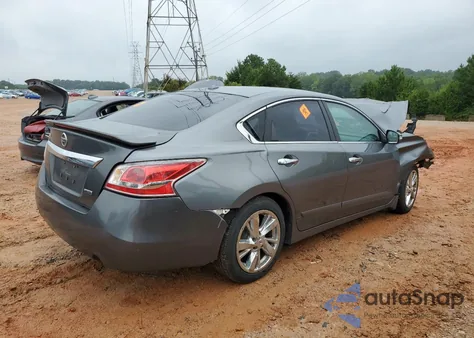 2015 Nissan Altima 2.5 из США, поврежденный, VIN 1N4AL3AP7FN866269